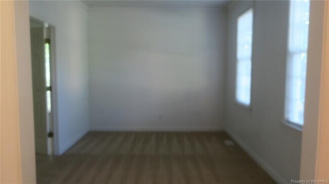Building Photo - 128 Great Glen