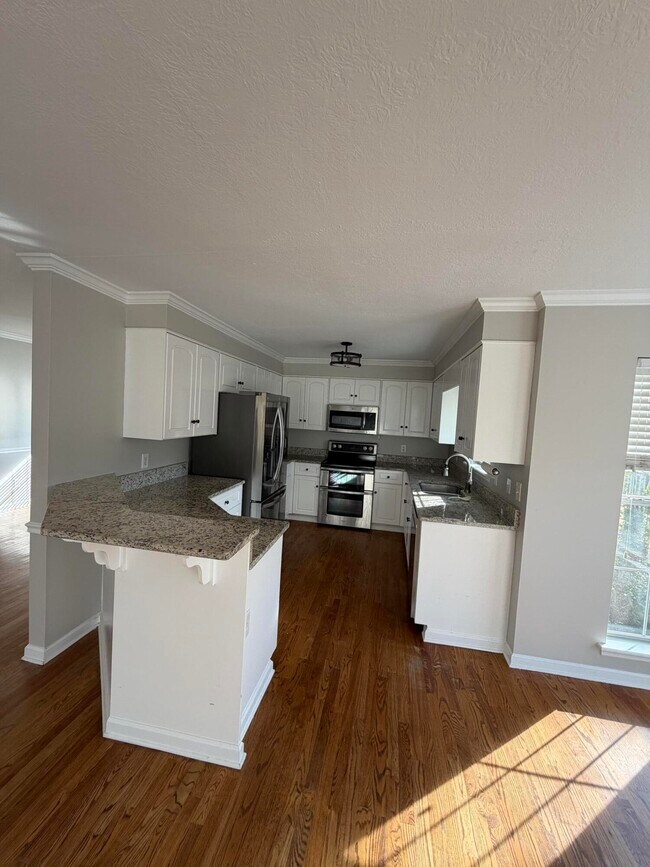 Building Photo - 516 Granite Point