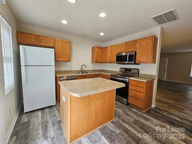 Building Photo - 12340 Honey Hill Ln