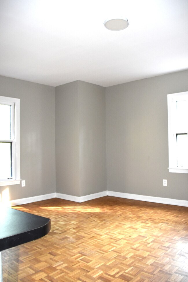 Building Photo - 1461 Kirby Pkwy