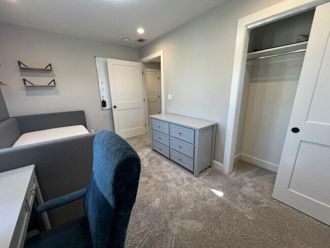 Building Photo - 1180 Pecos Way