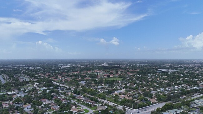 Building Photo - 4160 NW 7th Ct