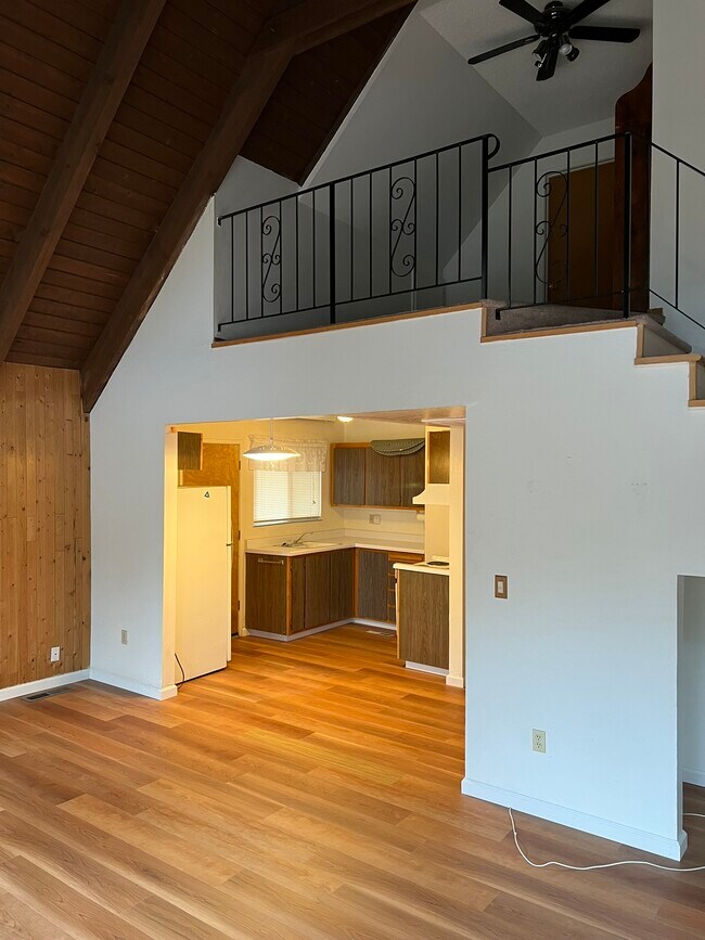 Building Photo - 1506 Murietta Dr