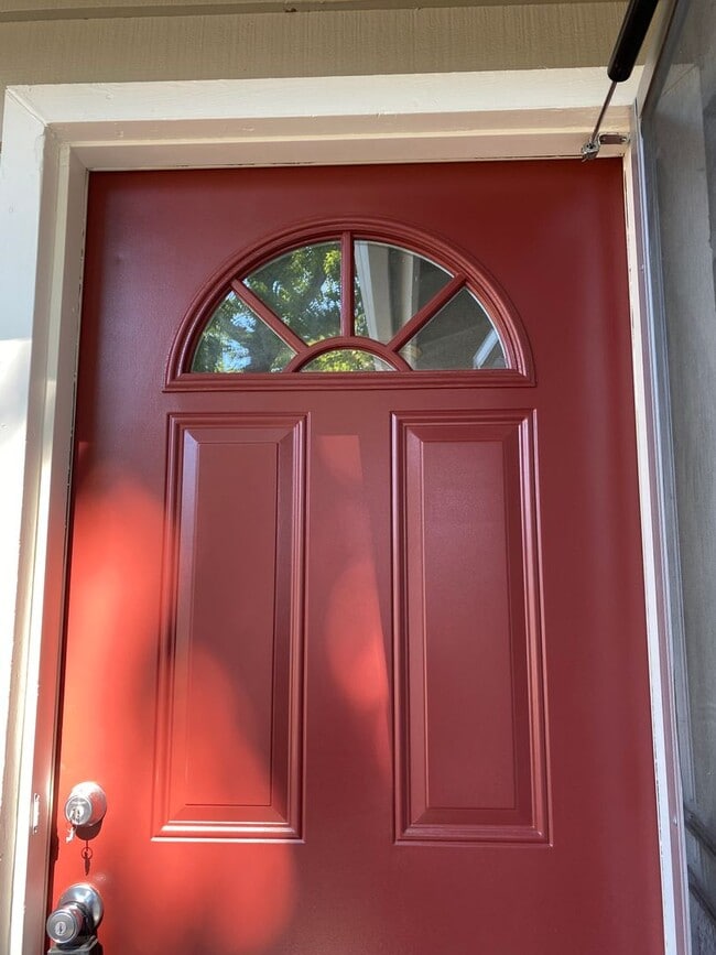 Building Photo - 44-2306