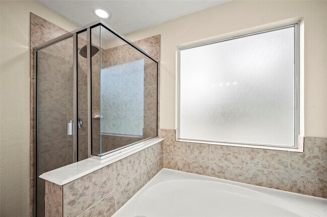 Building Photo - 16131 Sweetwater Fields Ln