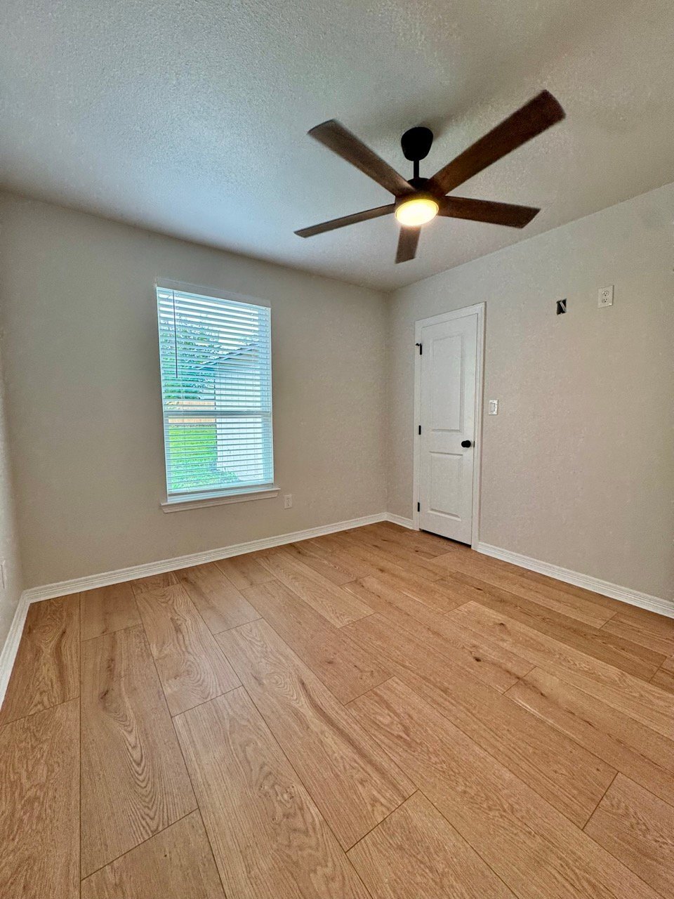 Building Photo - 806 S 23rd St