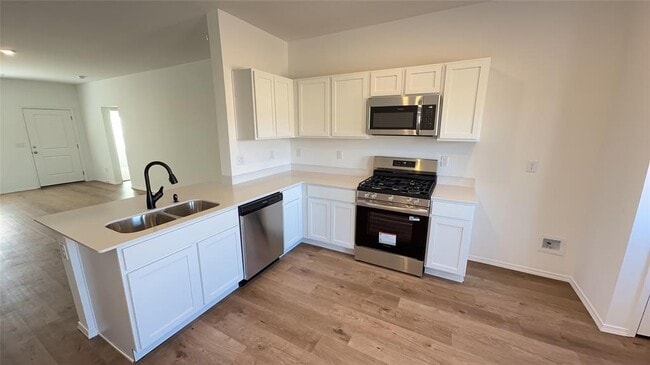 Building Photo - 21097 River Mist Dr