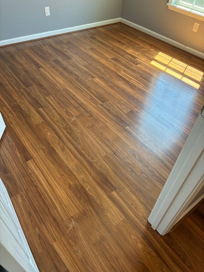 Building Photo - **ELIZABETHTOWN INDEPENDENT SCHOOL DISTRICT**