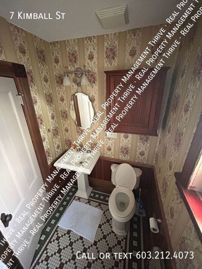 Building Photo - 7 Kimball St