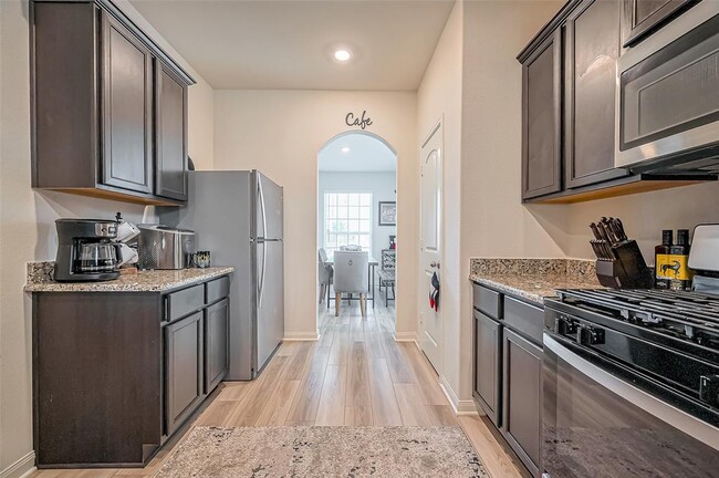 Building Photo - 22415 Kennons Way