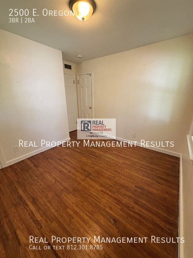 Building Photo - 2500 E Oregon St