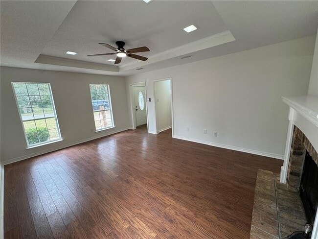 Building Photo - 1117 Pinemont Dr