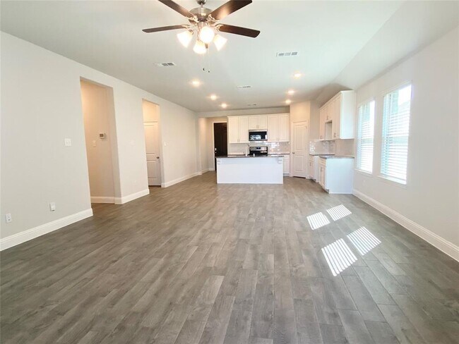 Building Photo - 3821 Bennett Trail