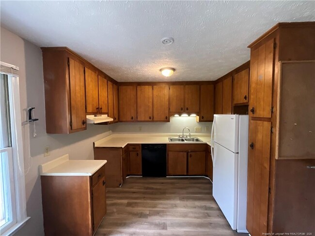 Building Photo - 929 Kennesaw Dr