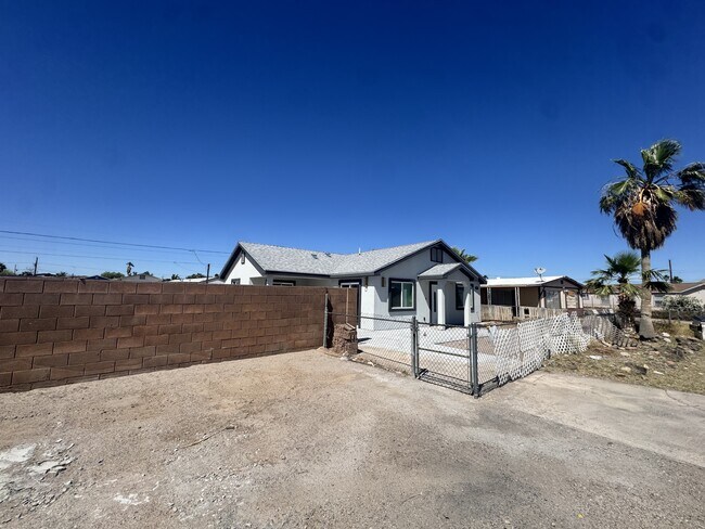 Building Photo - 5657 Rocky Rd