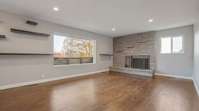 Building Photo - Wasatch Blvd Gem!! Hot Tub, Sauna, & Trails in Top SLC Location