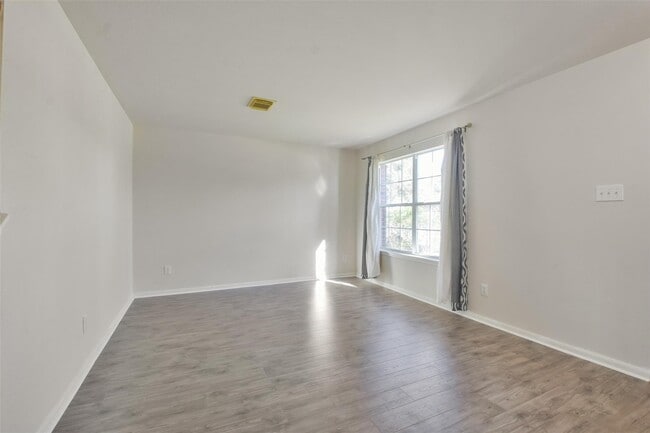 Building Photo - 3831 Pebble Garden Ln