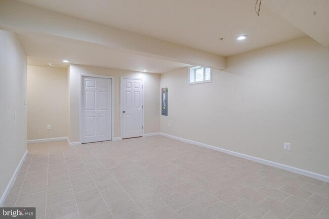 Building Photo - 1236 Frances Pl