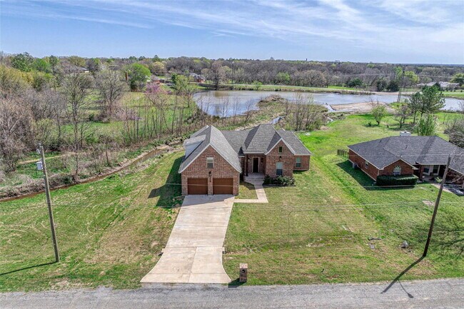 Building Photo - Private Water Views on Nearly 0.70 Acre Lot