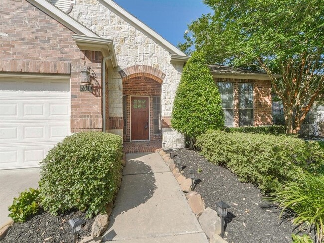 Building Photo - 5511 Wild Milberry Dr