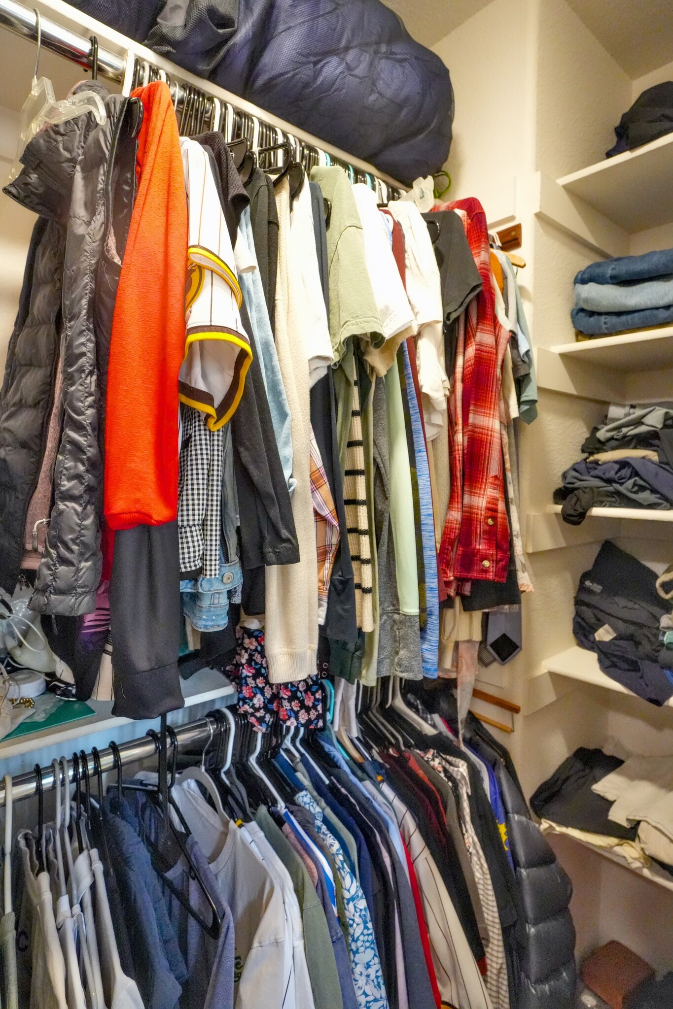 walk in closet - 2649 Bellezza Dr