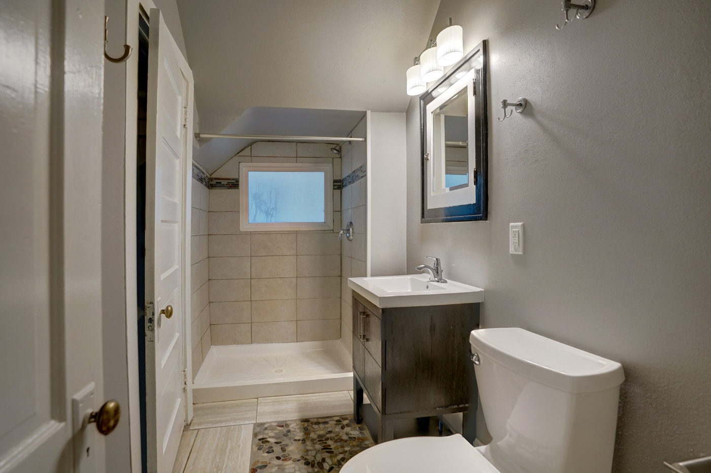 Building Photo - 538 W Wilson St