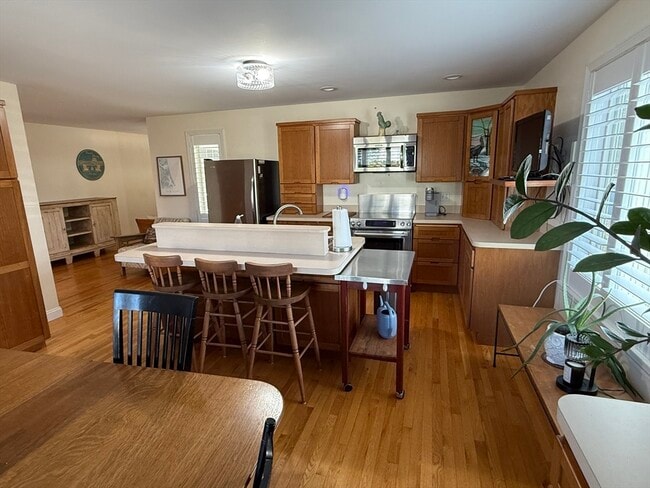 Building Photo - 7 Nancy St