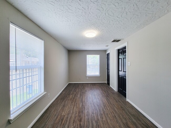 Building Photo - 3416 Europa St