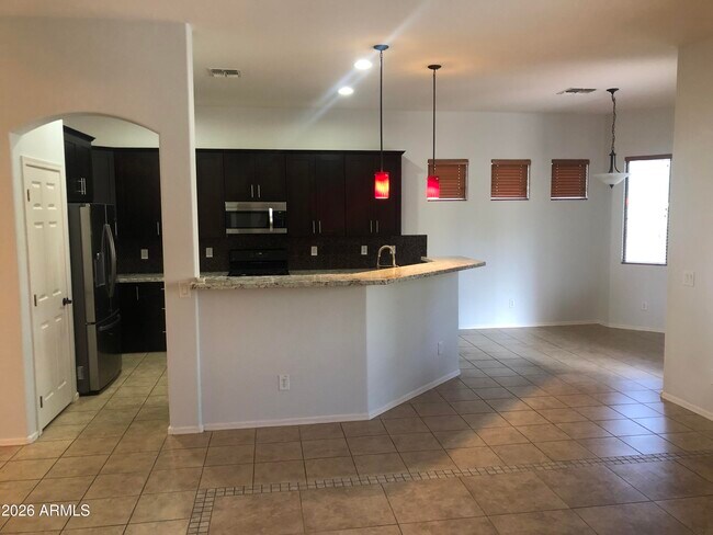 Building Photo - 2434 W Red Range Way