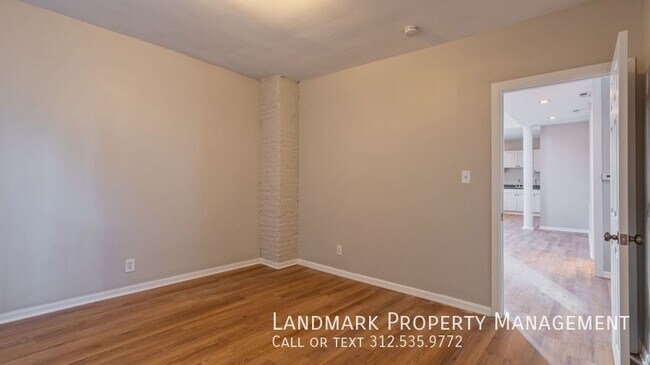 Building Photo - 1529 W Cortez St