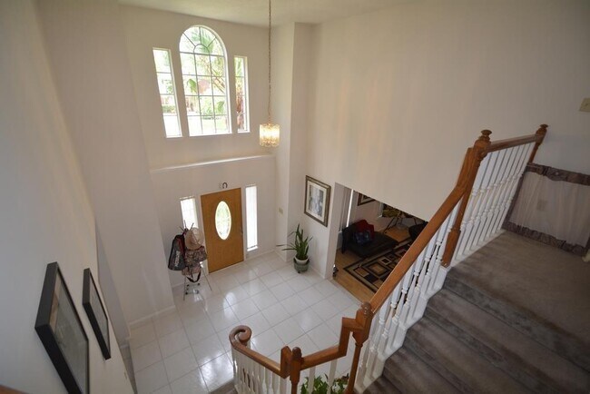 Building Photo - 2114 Avenida La Quinta St