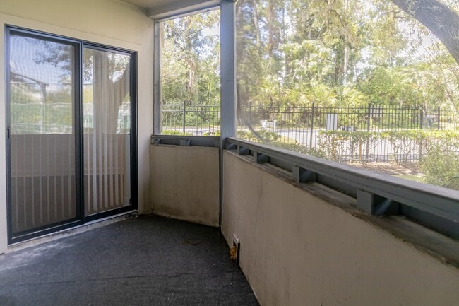 Building Photo - 5615 San Juan Ave