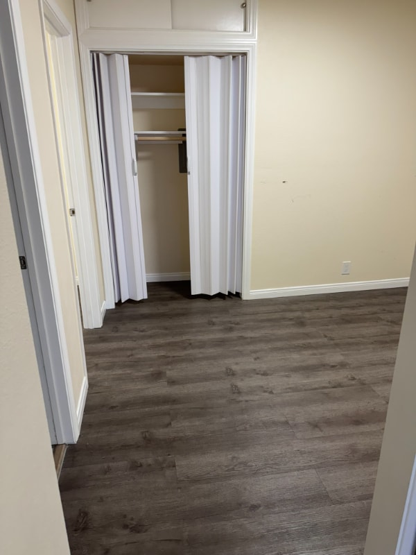 Building Photo - 2918 Beverly Blvd