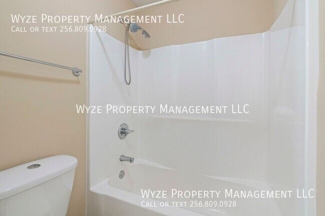 Building Photo - 104 Hardiman Pl Ln