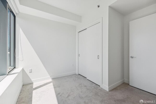 Building Photo - 280 Spear St