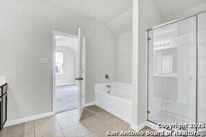 Building Photo - 7923 Bluewater Cove
