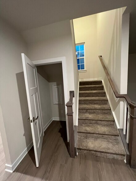 Building Photo - 807 Autumn Sage Dr