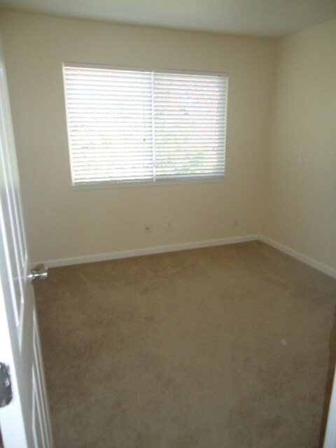 Building Photo - East Vallejo Beauty Available 6/7/26