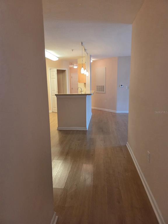 Building Photo - 5824 Lake Pointe Village Cir