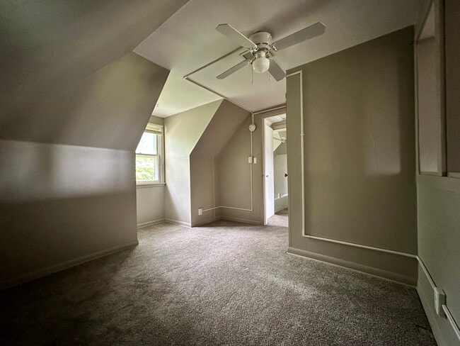 Building Photo - 103 N View St