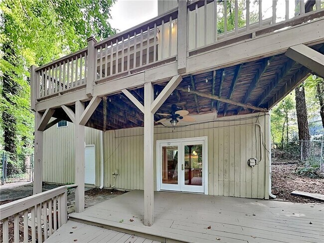 Building Photo - 2205 Oakrill Ct