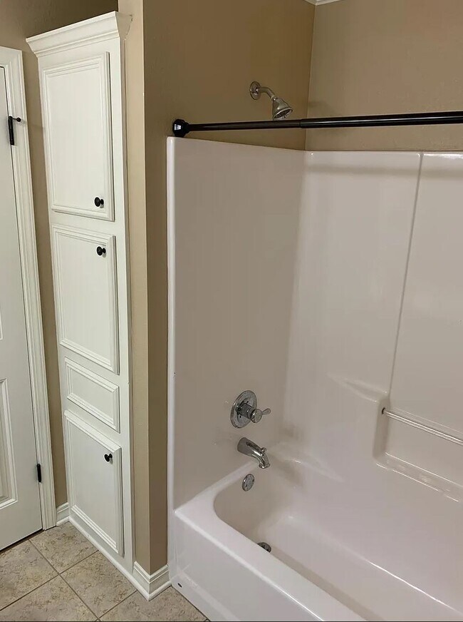 Building Photo - 2006 Wild Iris