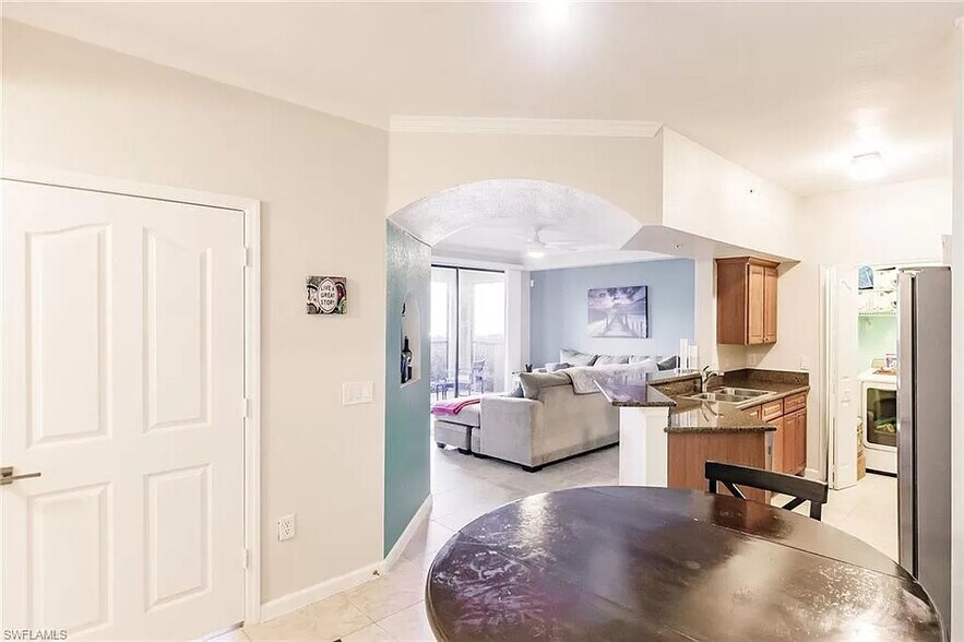 Building Photo - 13010 Positano Cir
