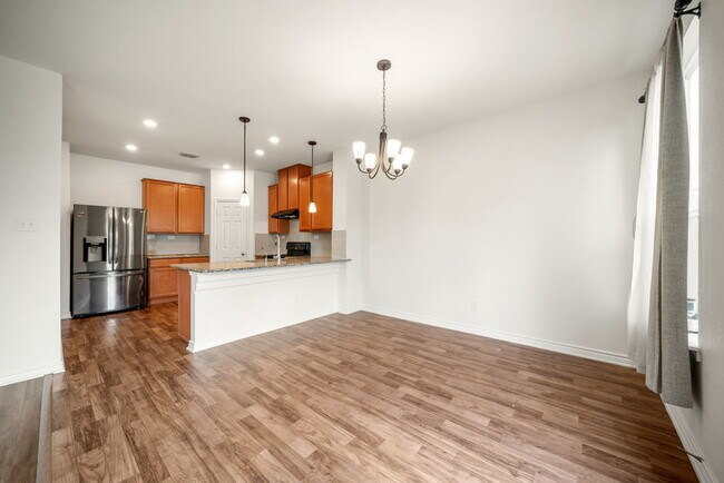 Building Photo - 3218 Comanche Crossing