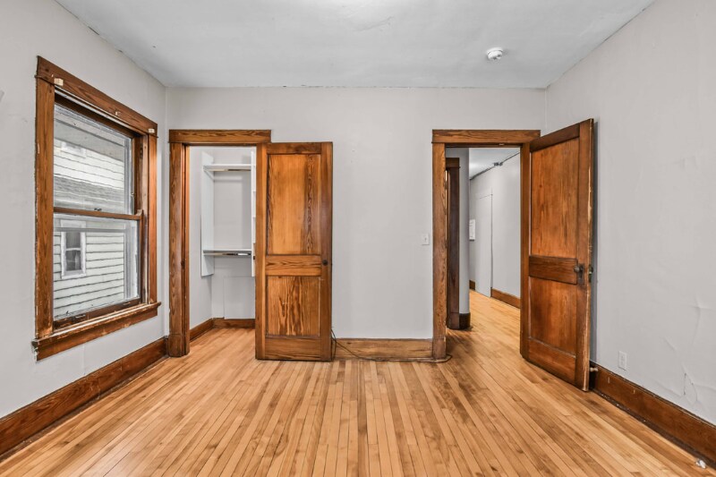 Building Photo - 933 Spaight St