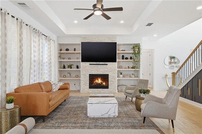 Building Photo - 415 Oakleigh Ave