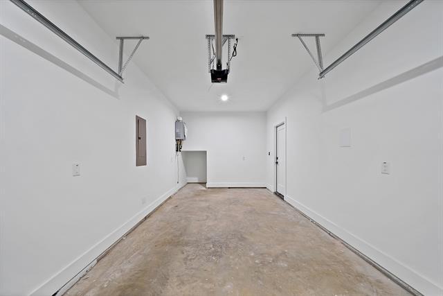 Building Photo - 4228 Aztec Dr