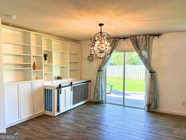 Building Photo - 204 Hayworth Ct