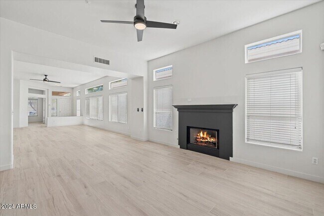 Building Photo - 8875 E Conquistadores Dr