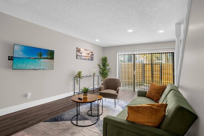 Building Photo - 13803 Heritage Club Dr